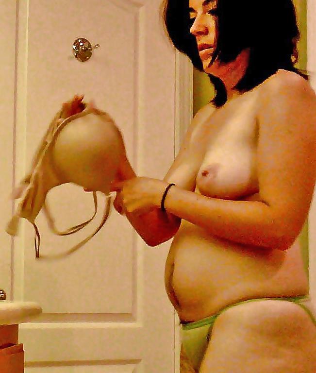 11P Hidden Cam of Wife Undressing