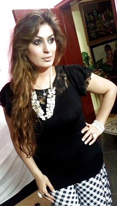 25P Pakistani  Aysha Ch. sexy body for you long cock