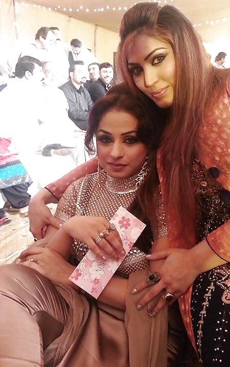 25P Pakistani  Aysha Ch. sexy body for you long cock