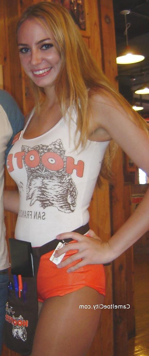 25P Cameltoe 