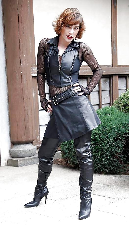 25P Leather and Latex 1