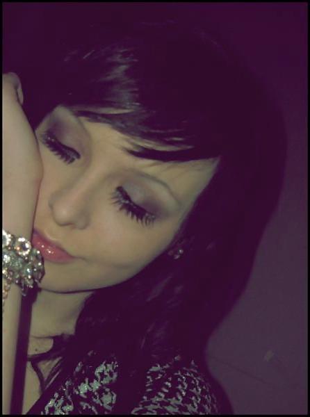8P Becca at home