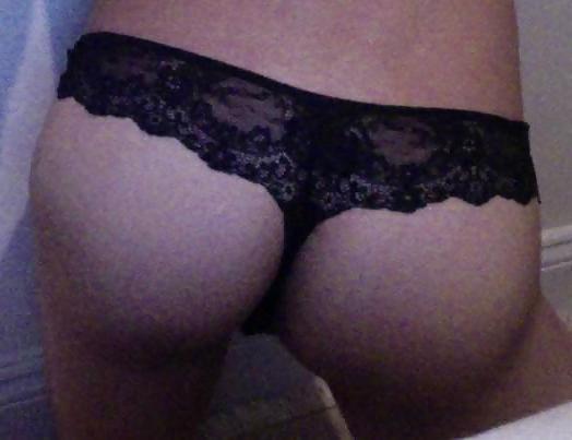 25P Amateur LB ass, body and cock...