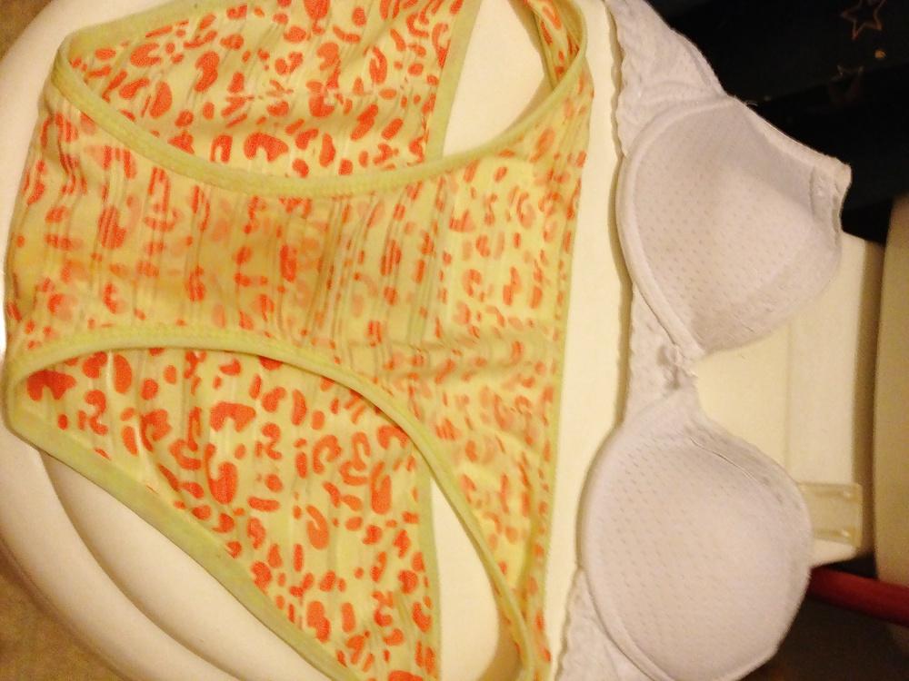 5P Stepdaughters wet panties