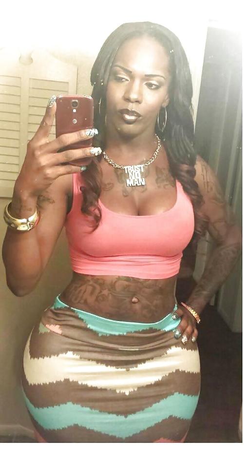 11P HIPPY TRANSEXUAL