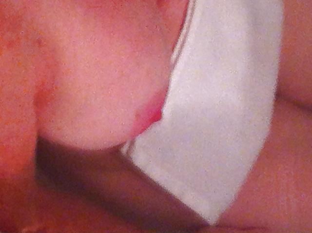 8P Wife nude hidden camera