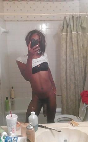 25P BLACK HOOD TRANNY THAT WANT TO CUM IN YOUR MOUTH