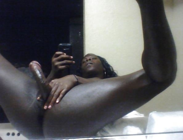 25P BLACK HOOD TRANNY THAT WANT TO CUM IN YOUR MOUTH