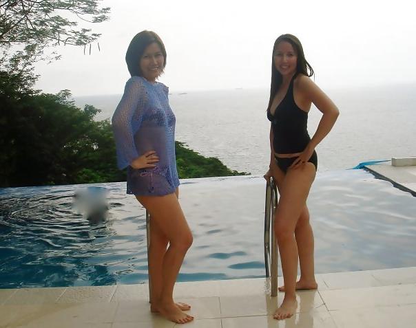 25P Filipina MILF swim party 2