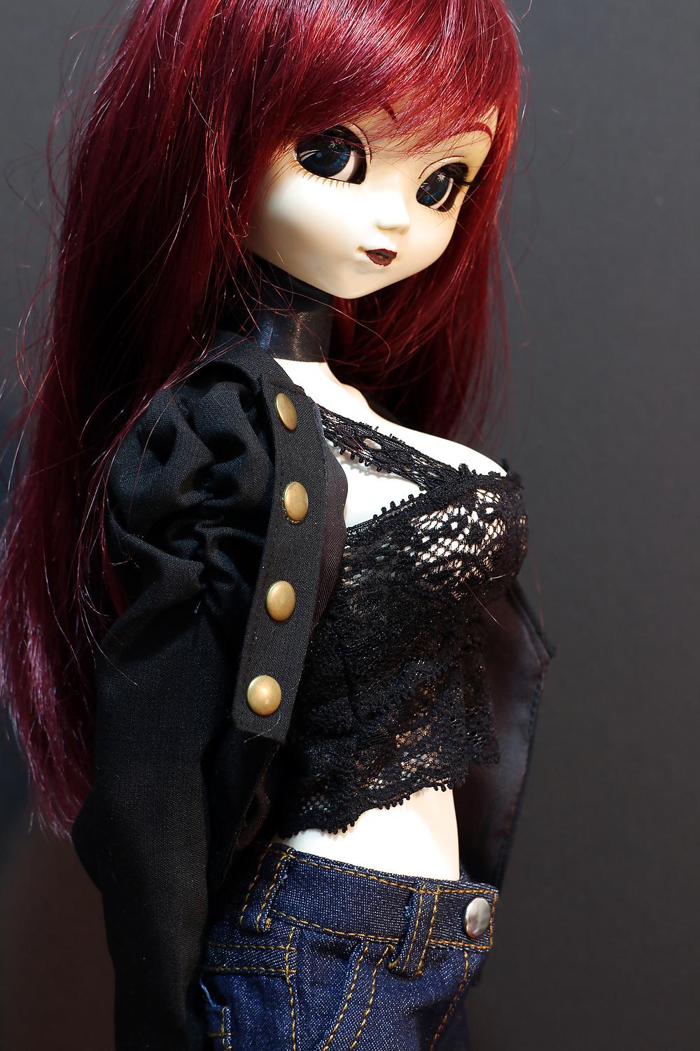 18P Doll Girl Gets Big!