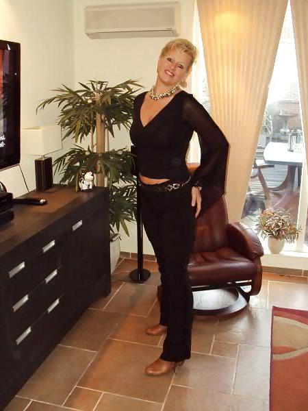 25P Dutch milf