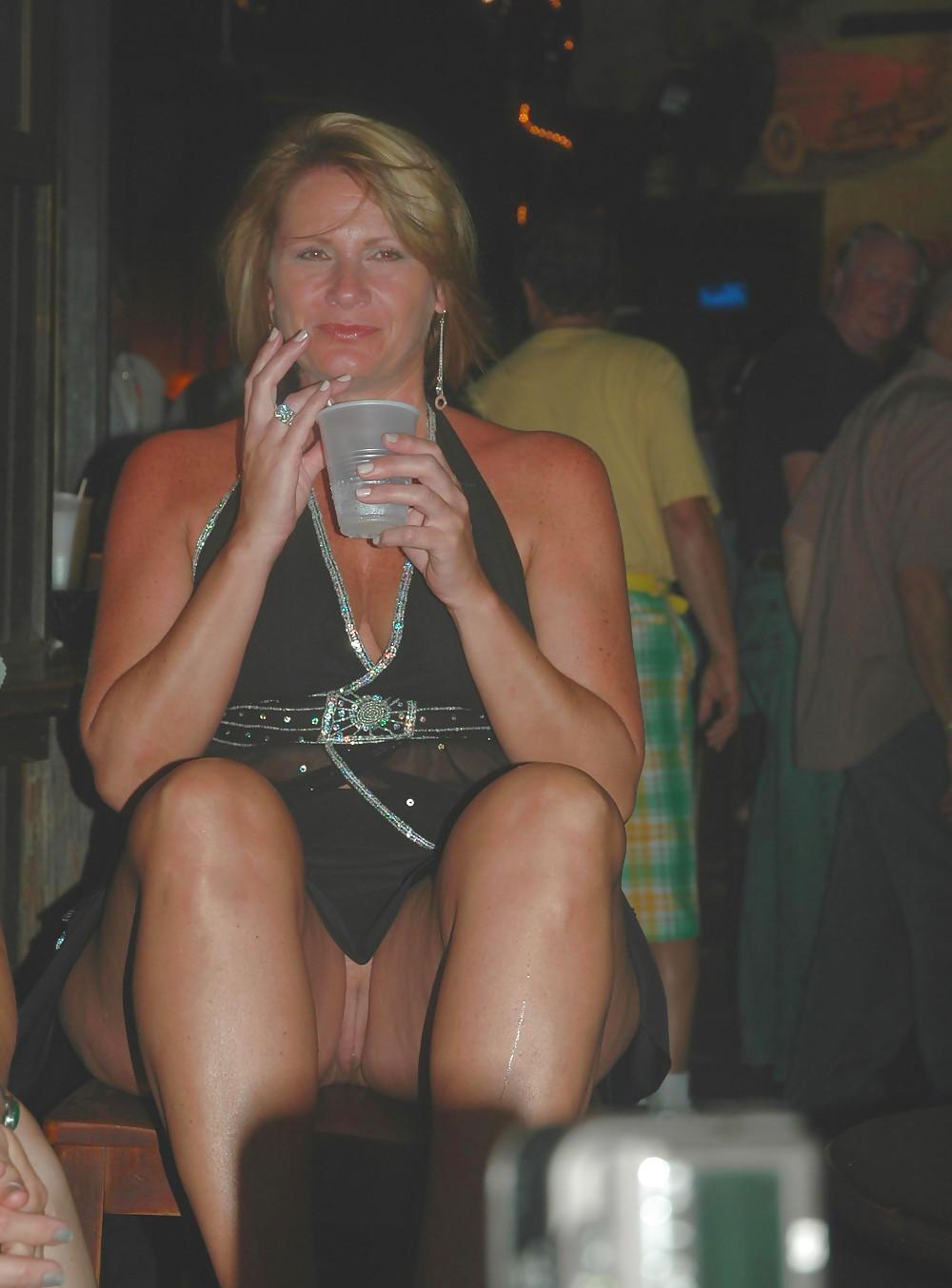 25P Party voyeur 2