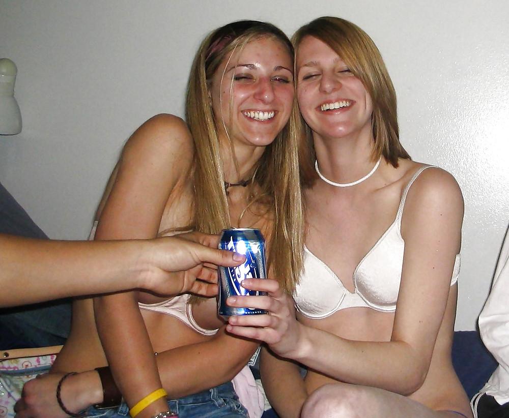 25P Party voyeur 2