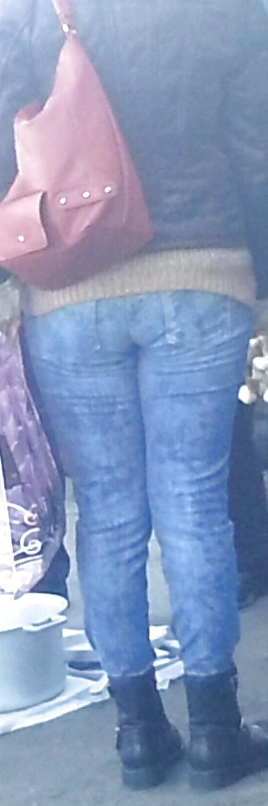 21P Sexy ass matures romanian