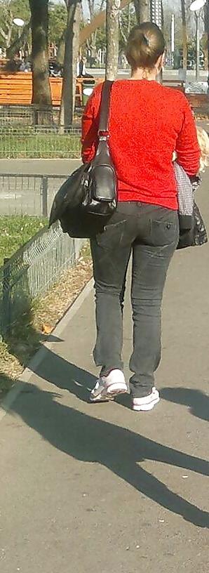 21P Sexy ass matures romanian