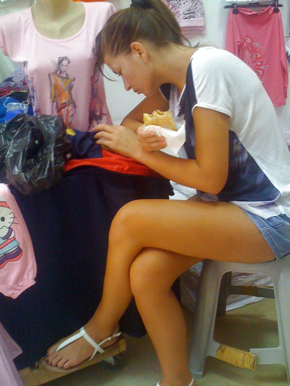 14P Spy shopping old + young romanian