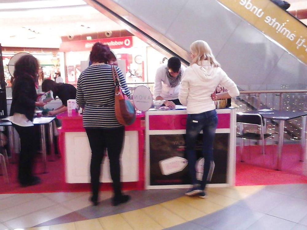 14P Spy shopping old + young romanian