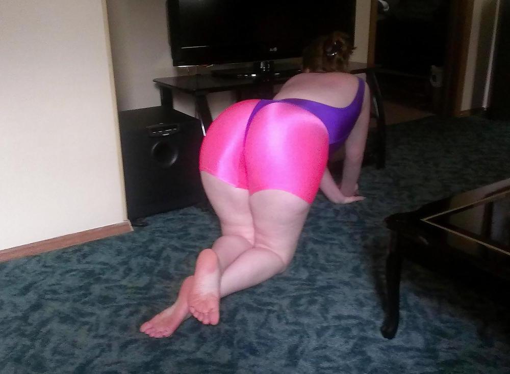 20P Teen gf's pawg ass in spandex