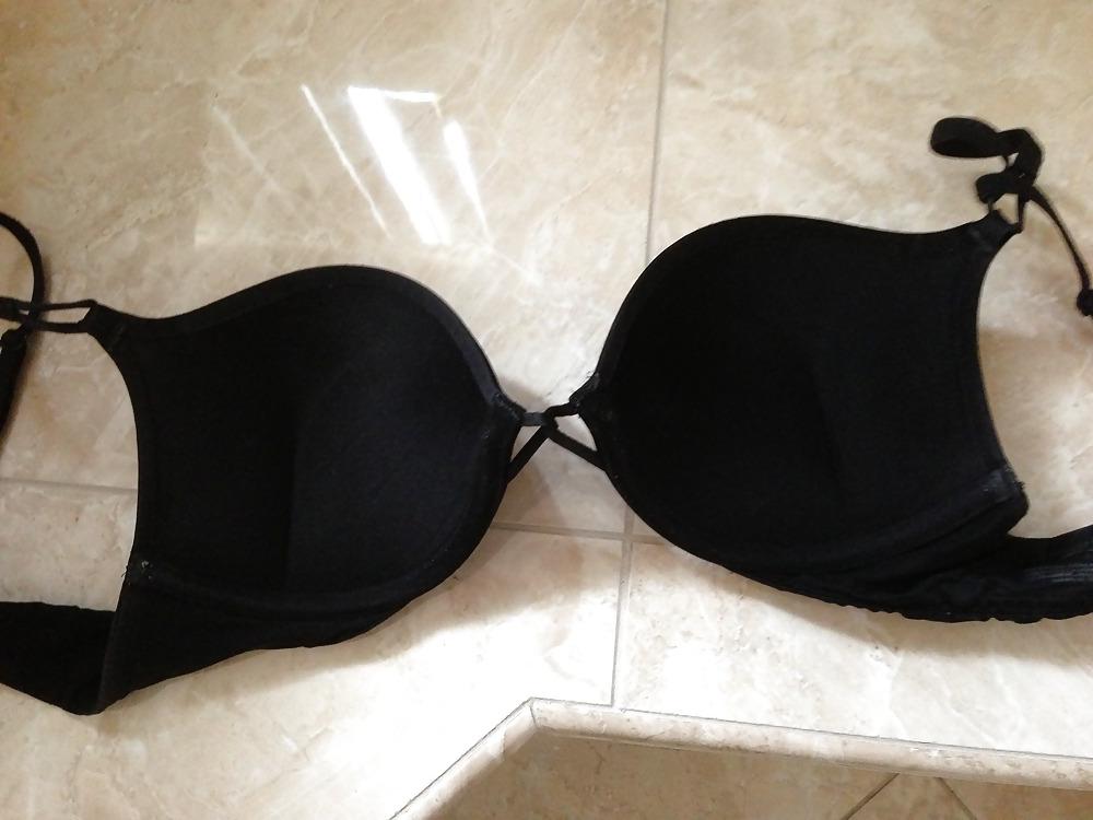 4P My cousin's Victoria's Secret Bombshell Bras!