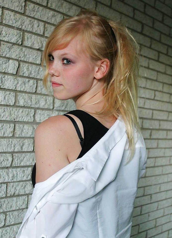 25P Dutch slut 60