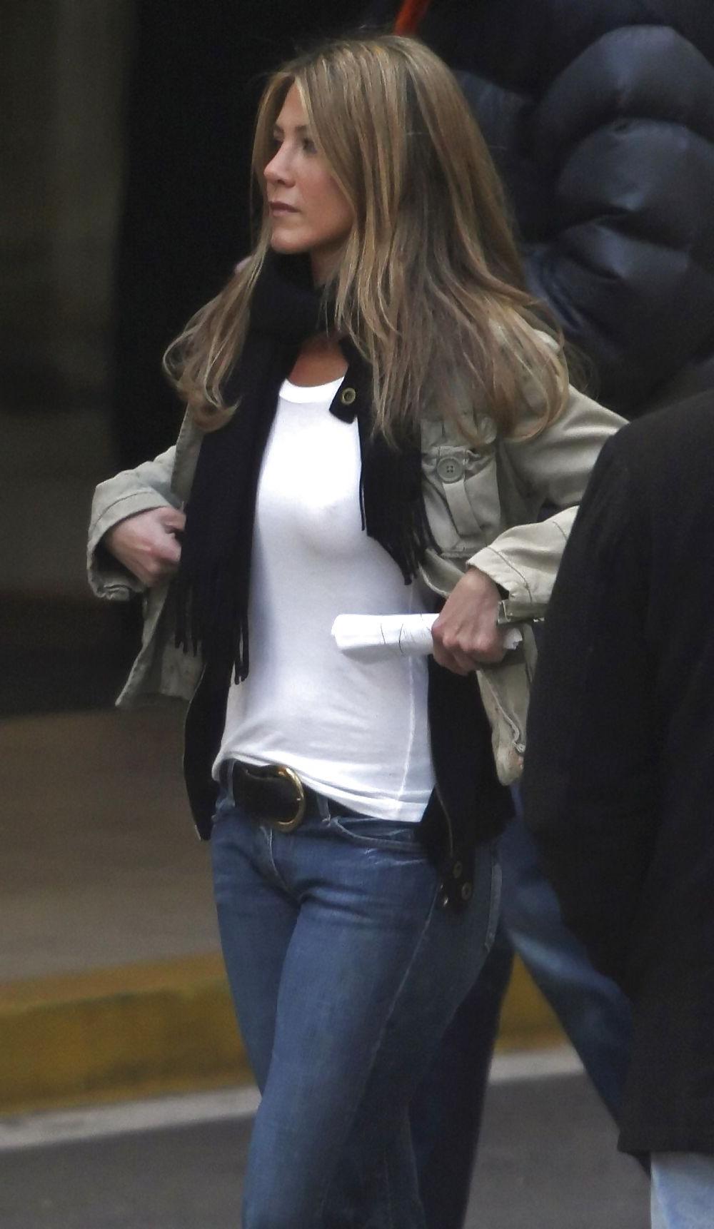 25P Jennifer Aniston - The Hottest Milf (by Russian Roulette)