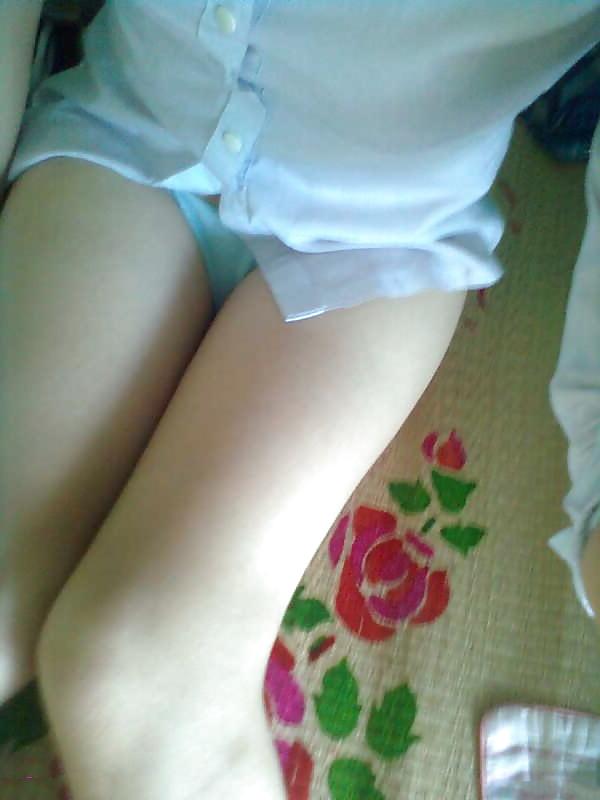 11P Vietnamese teen nude at home