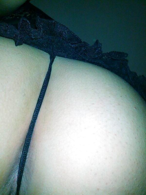 20P Sexy swinger friend taking self shots