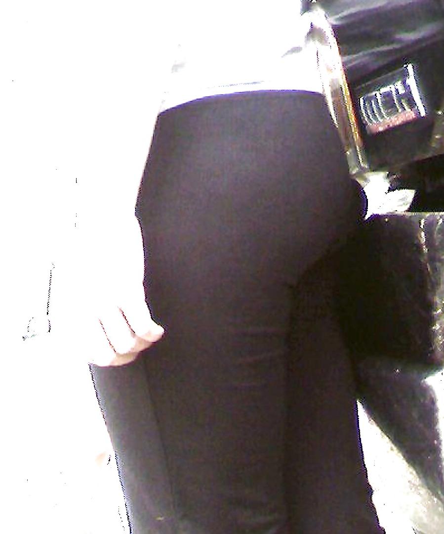 16P Sexy native chick