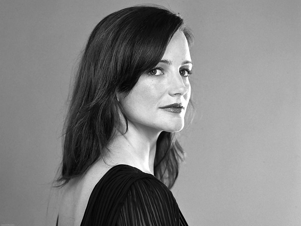 12P XES  SEX IN THE CITY BOMBSHELL KRISTIN DAVIS IN B&W
