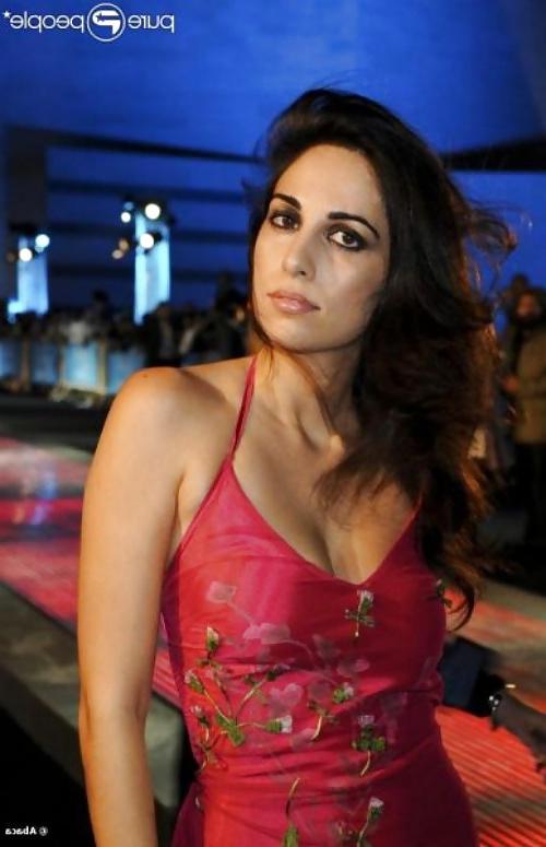 25P The Hottest Arab Women of 2010