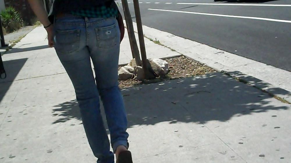 25P Following behind her nice butt & ass in jeans