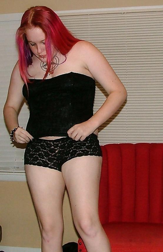 25P Gothic Ex-Wife (2) Leg and Foot Fetish