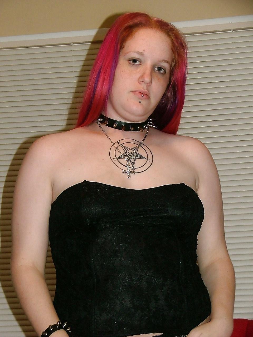 25P Gothic Ex-Wife (2) Leg and Foot Fetish