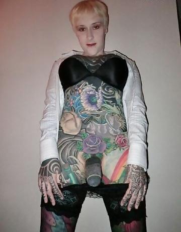 9P Hermaphrodite - You've Got To See It To Believe It