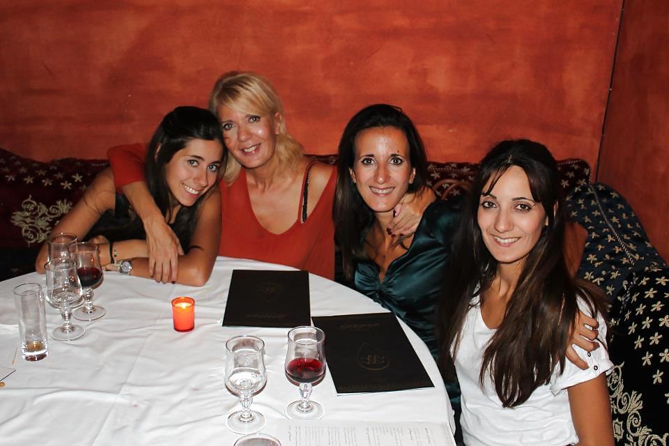 5P Une ami salope,pute de ma mere,a slut friend of my mom,mum 