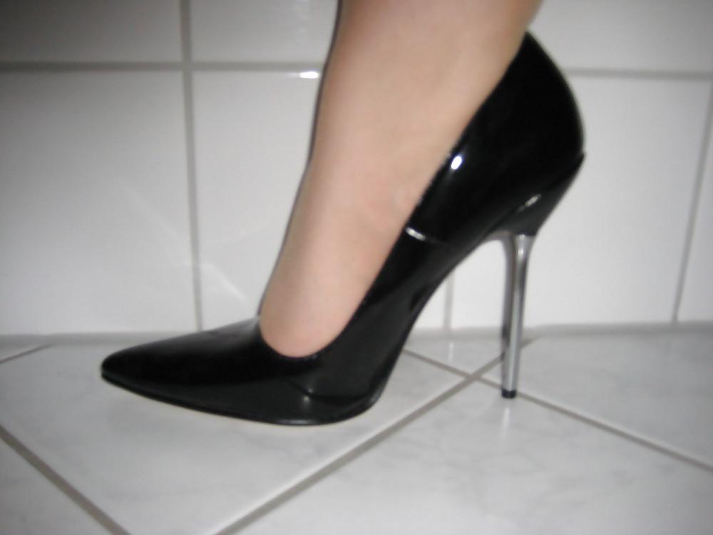 20P HH-Lovers More of Jules heels, shoes