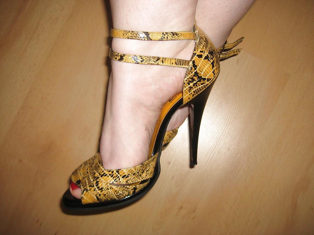 20P HH-Lovers More of Jules heels, shoes