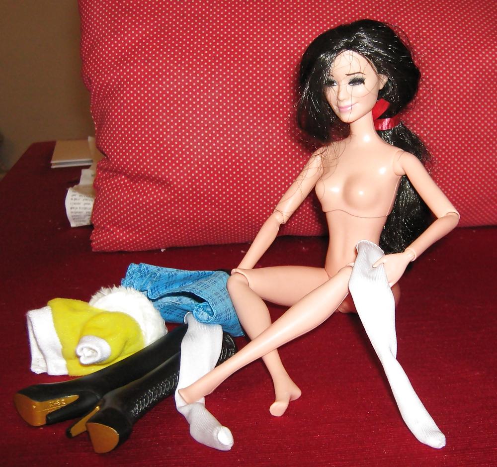 13P Doll Dress Up and Upskirt