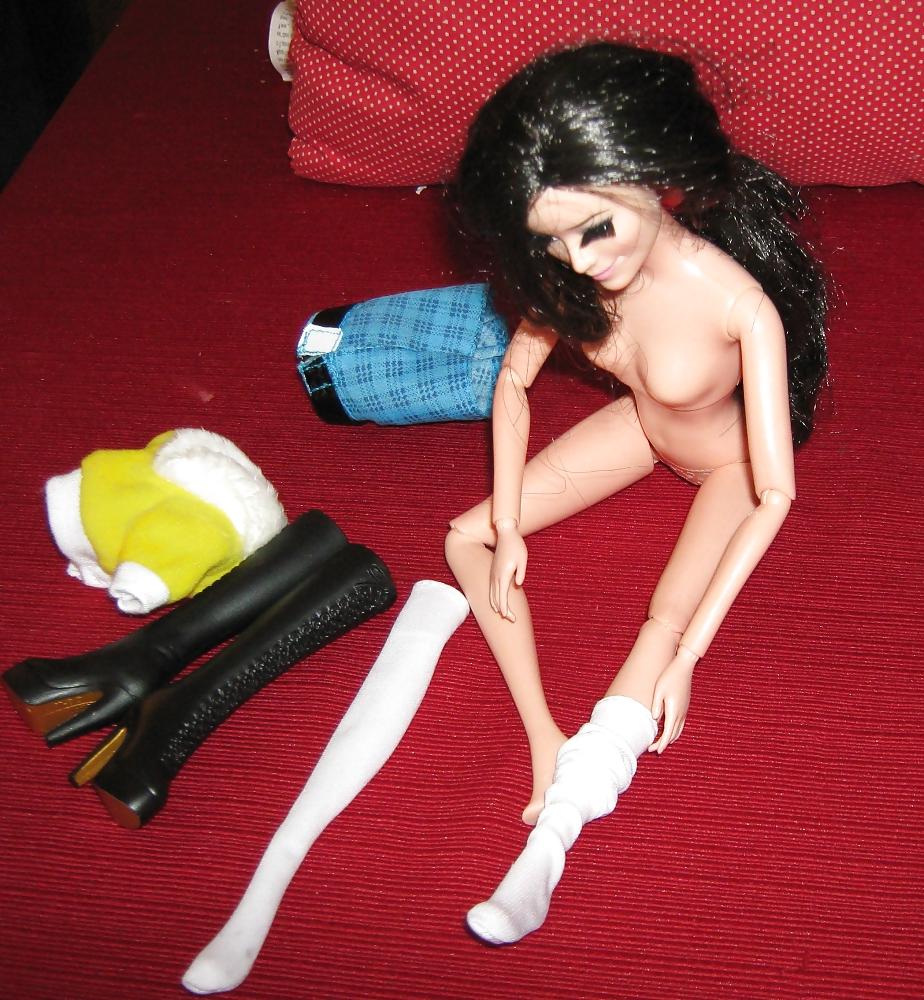 13P Doll Dress Up and Upskirt