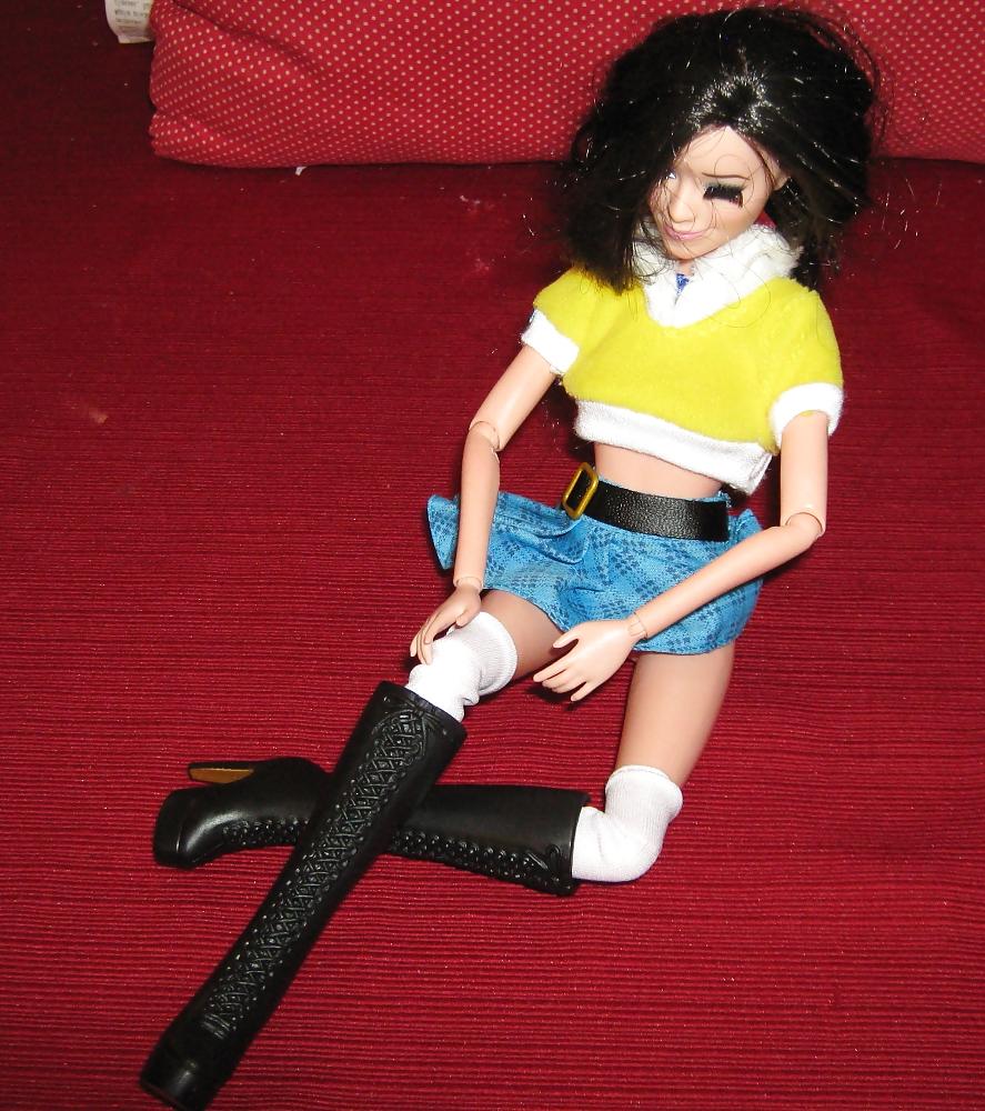 13P Doll Dress Up and Upskirt
