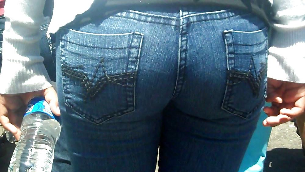25P Love to look at ass & Butt in jeans pics