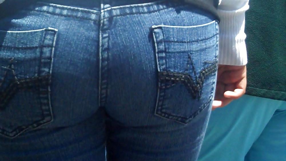 25P Love to look at ass & Butt in jeans pics