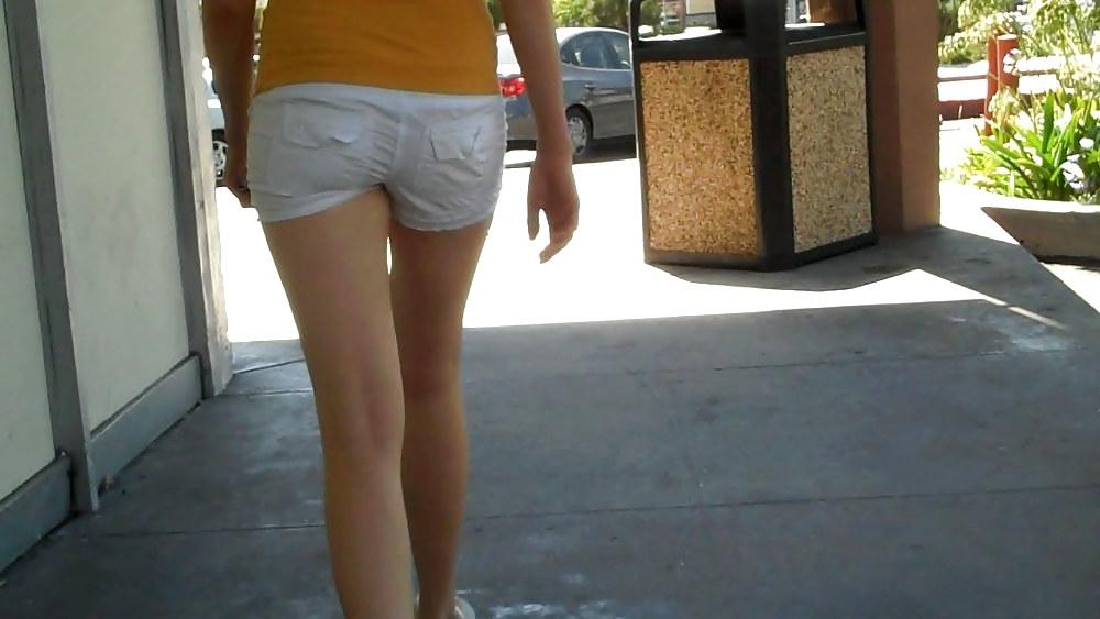 25P Love to look at ass & Butt in jeans pics