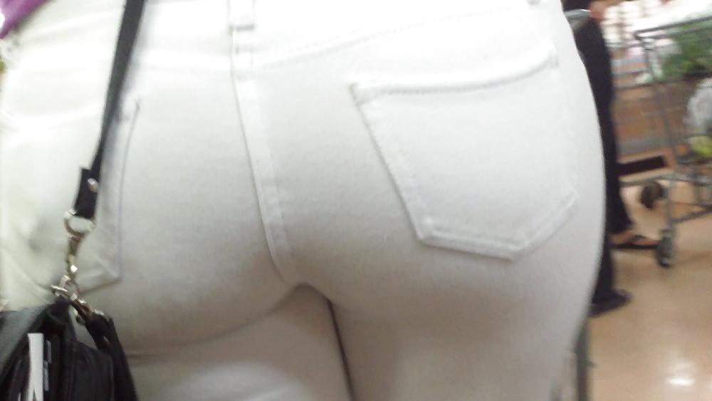 25P Teen girls butts & ass in public hidden cam 