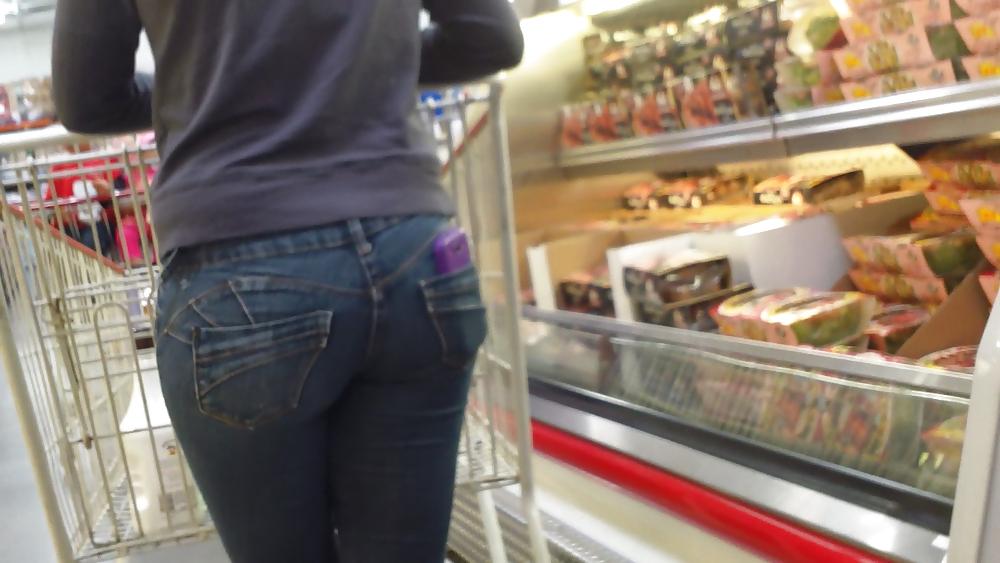 25P Teen girls butts & ass in public hidden cam 