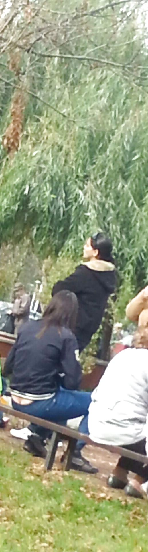 13P Upskirt ass girl in parck romanian
