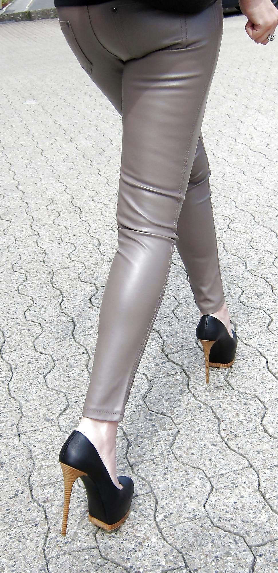 25P Latex&Leather