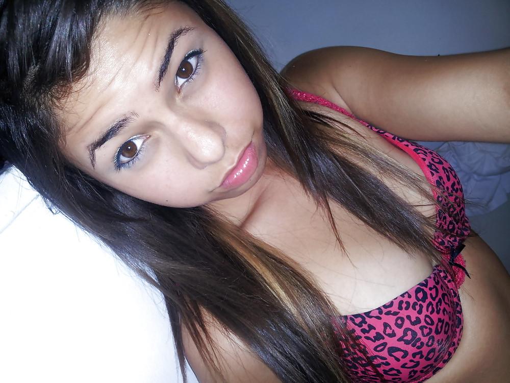 25P Cute Whore Girl Self Shot At Home