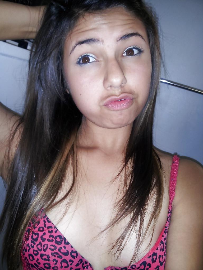 25P Cute Whore Girl Self Shot At Home