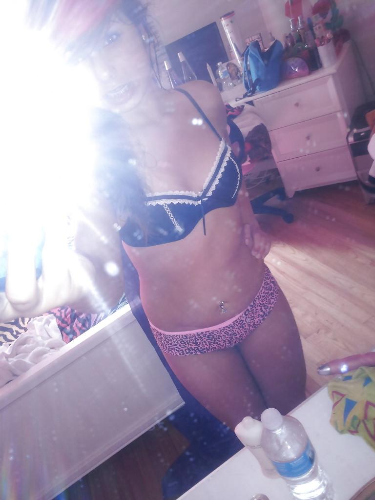 25P Cute Whore Girl Self Shot At Home